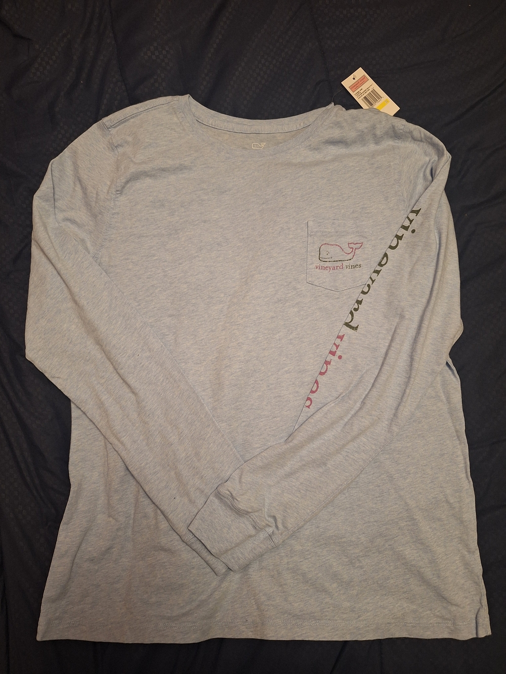 NWT Vineyard Vine Mens M Light Blue Long-Sleeve Pocket Tee with Sleeve Logo